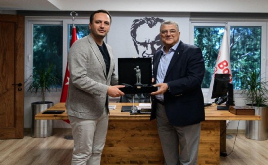 Bornova Belediye Ek Hizmet Binası'na Sındır'ın adı verildi