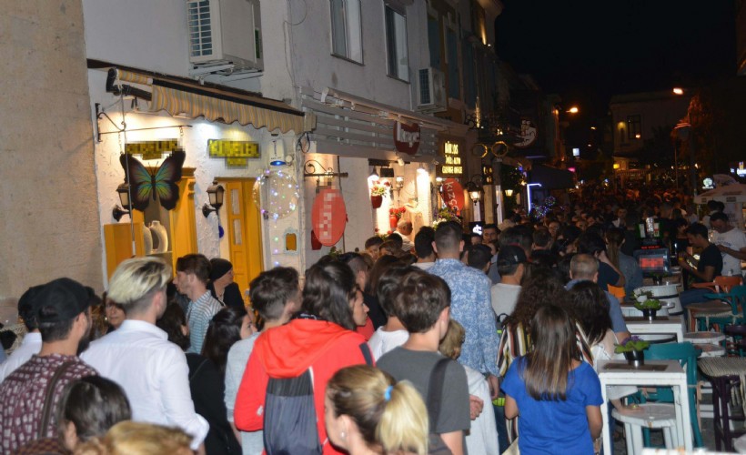 Çeşme ve Bodrum'da yılbaşı yoğunluğu