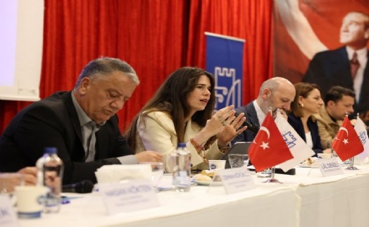 Çeşme'de ‘Esnaf Buluşması' düzenlendi: Başkan Denizli talep ve önerilerini dinledi