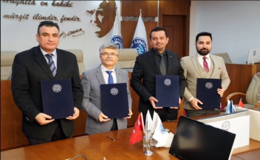 İZTEKNOLOJİ'den öğrencilere kariyer kapısı