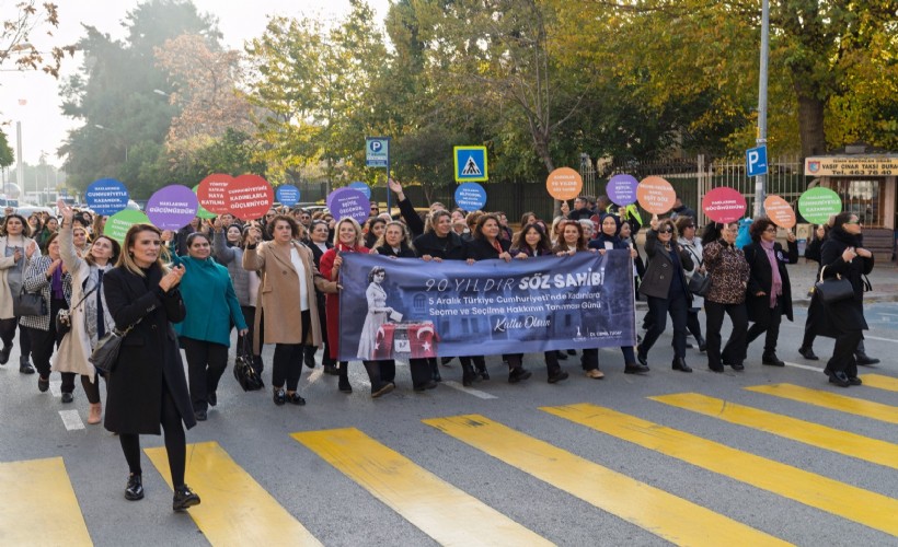 İzmir’in 'seçilmiş kadınları' sahada