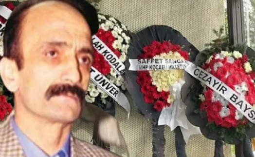 MHP'li vekilden Hadi Özcan'ın cenazesine çelenk