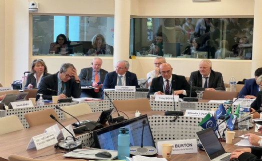 Tunç Soyer Paris'te