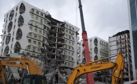 89 kişi hayatını kaybetmişti: Galeria sitesi davası başladı