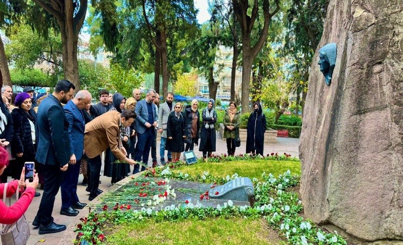 AK Partili Çitfçioğlu ilk ziyareti Zübeyde Ana'ya yaptı