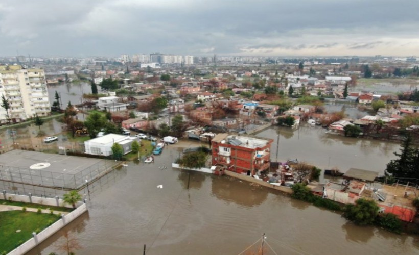 Antalya'da sel felaketi: 1 kişi yaşamını yitirdi!