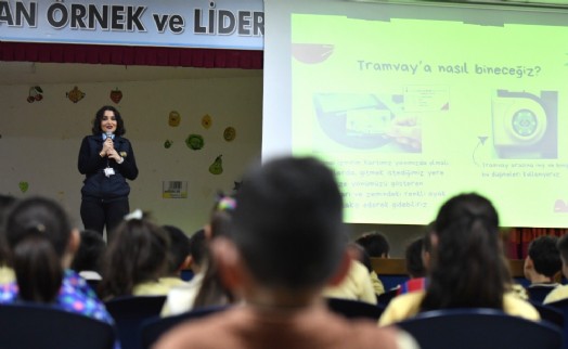 Büyükşehir'den öğrencilere tramvay eğitimi