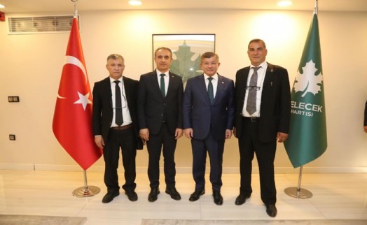 Ahmet Davutoğlu, Fidaner ve Taşkın'a başarı diledi