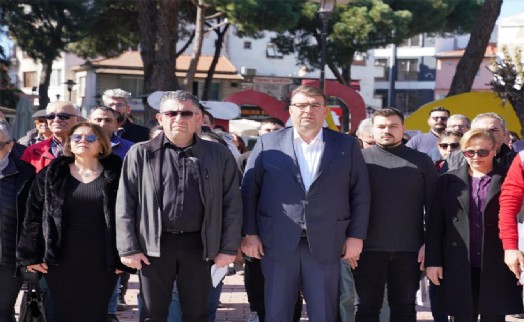 Depremde hayatını kaybedenler Seferihisar'da anıldı