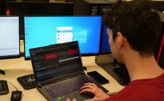 Dolandırıcılar şimdi de yapay zekayı kullanıyorlar: 