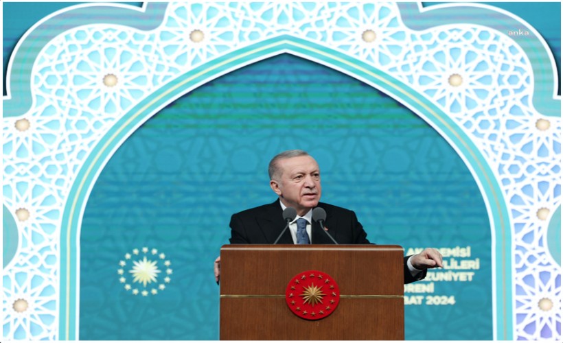 Erdoğan: Şeriata düşmanlık, dinin bizatihi kendisine düşmanlıktır