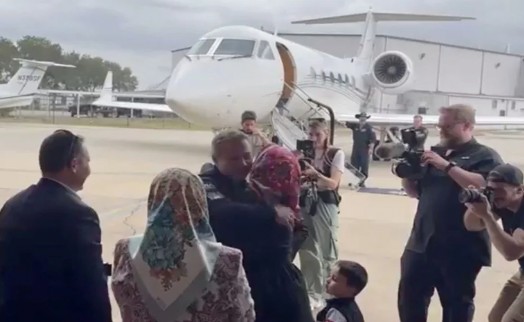 İlk Türk astronot Alper Gezeravcı ailesiyle buluştu