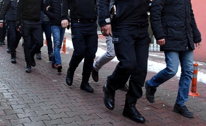 İzmir dahil 16 ilde 'Bozdoğan-2' operasyonu: 120 şüpheli yakalandı