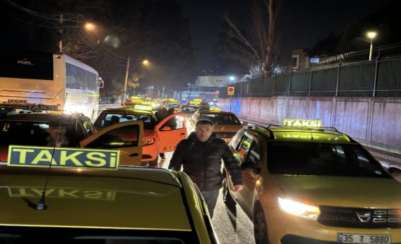 İzmir'de taksicilerden isyan: Yas konvoyu!