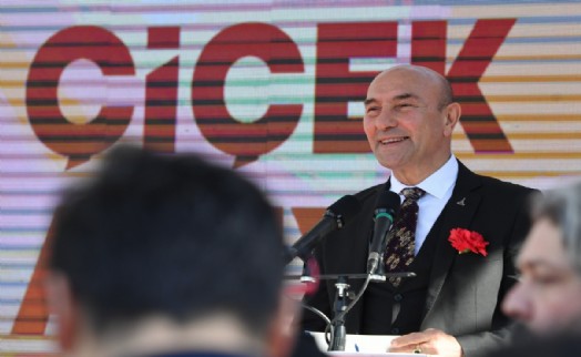 İzmir'de seyyar tezgahlar çiçek açıyor