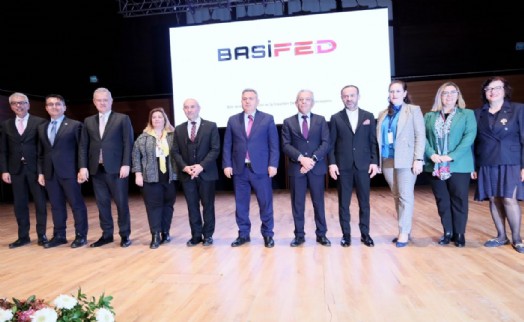 Kadınlar seslerini İzmir'den yükseltti