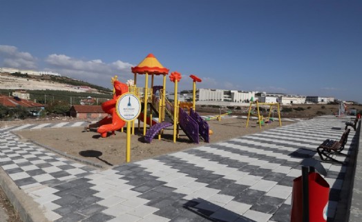 Menderes'in parkları yenileniyor