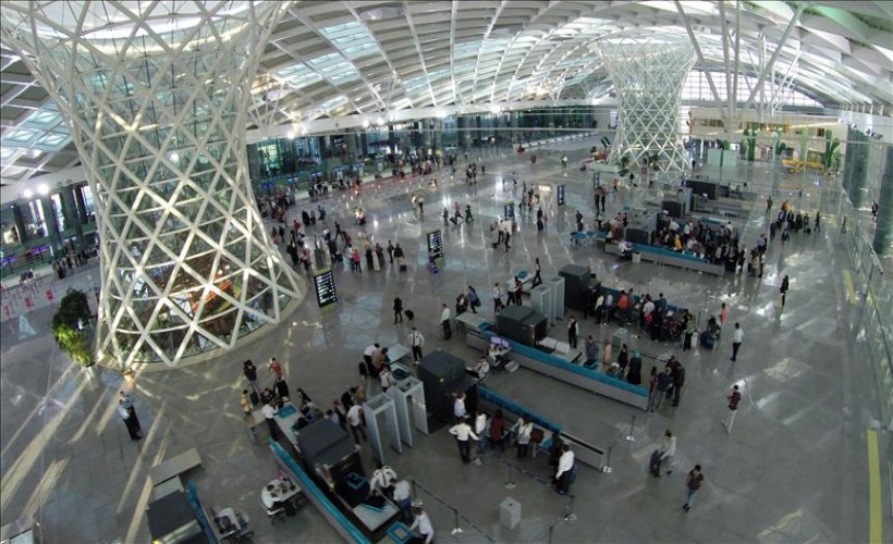 Ocak ayında Adnan Menderes Havalimanı'nda 700 bini aşkın yolcuya hizmet