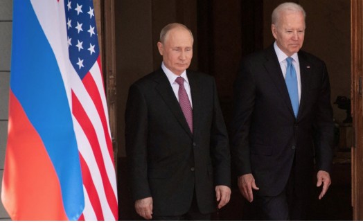 Putin'e 'çılgın o.ospu çocuğu' diyen Biden'a Kremlin'den tepki: 'Hollywood kovboyu'