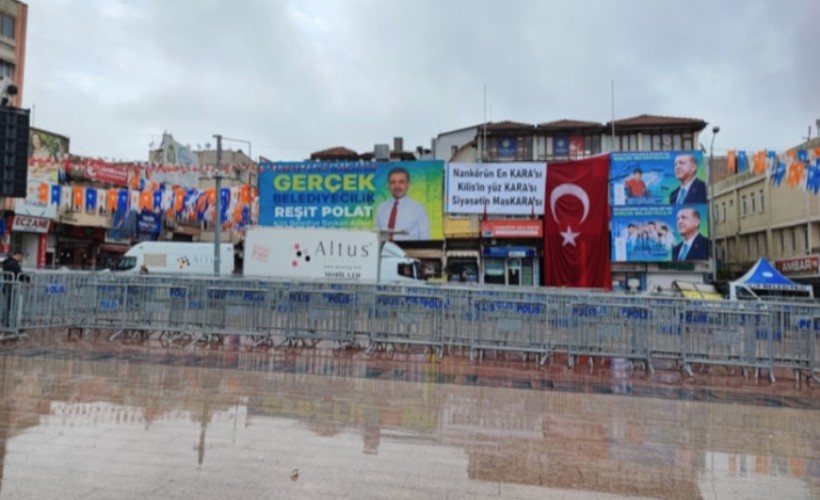 AK Parti ve MHP'nin ayrı ayrı seçime girdiği Kilis'te pankart krizi