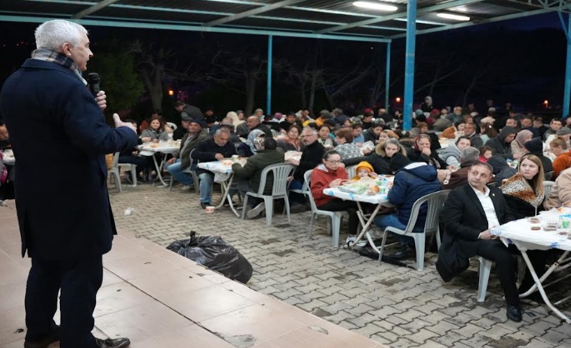 CHP Kemalpaşa AdayıTürkmen vatandaşlarla oruç açtı: Her gün bir başka nokta