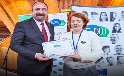 Çiğli Belediyesi'ne Avrupa'dan üst üste 5. kez ‘Yerel Demokrasi' ödülü