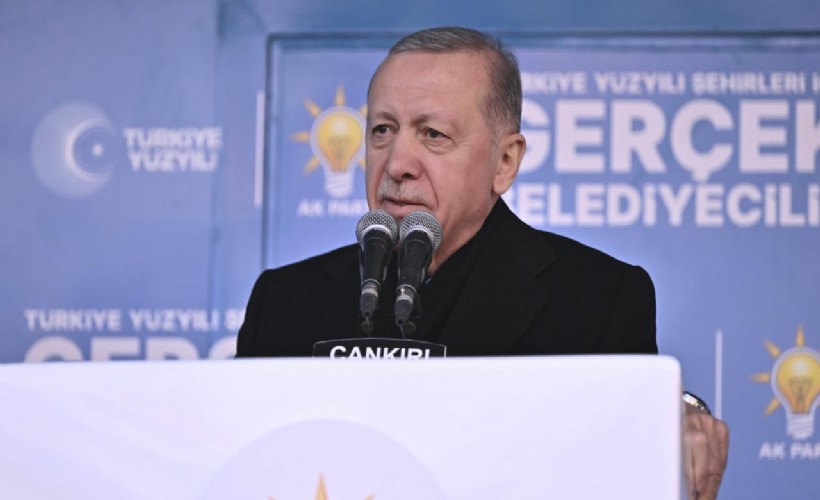 Erdoğan: Özel tıpkı selefi gibi darbe sever çıktı