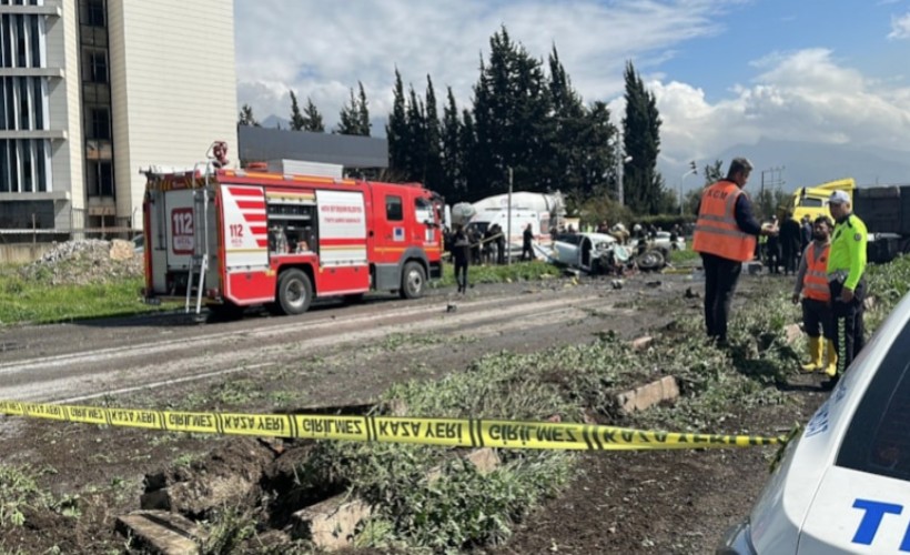 Hatay'da katliam gibi kaza: Çok sayıda ölü ve yaralı var