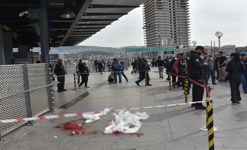 İzmir'de aktarma merkezi önünde silahlı saldırı; 1 ölü, 2 yaralı