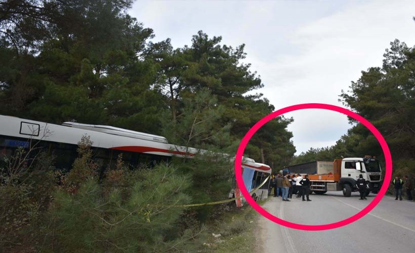 İzmir'de feci kaza: ESHOT'a TIR çarptı!
