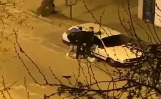 İzmir'de, tartıştığı kadına tekme ve yumruk attı