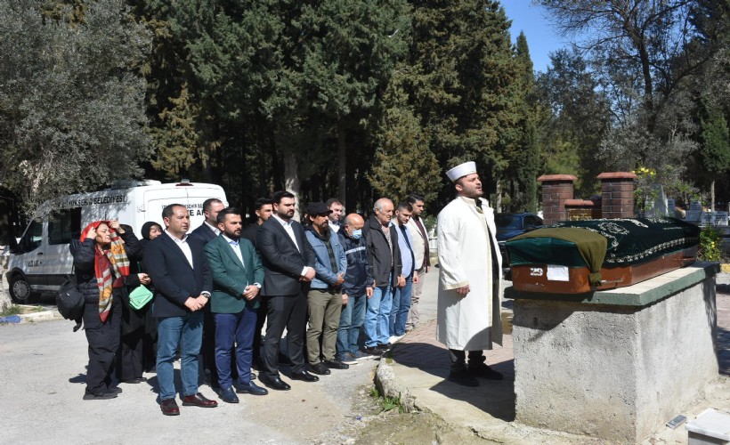 Kamboçya'da çekiçli saldırıda öldürüldü, İzmir'de toprağa verildi