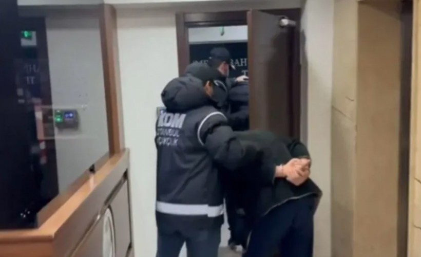 Kırmızı Bültenle aranan iki kişi İstanbul'da yakalandı