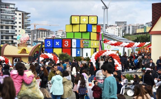 Menemen Çocuk Köyü'ne rekor ziyaretçi