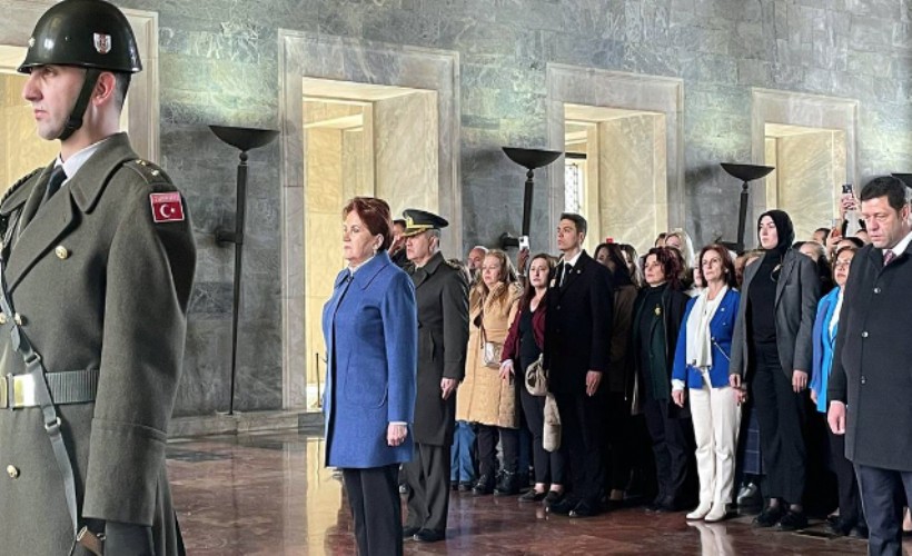 Meral Akşener Anıtkabir'i ziyaret etti