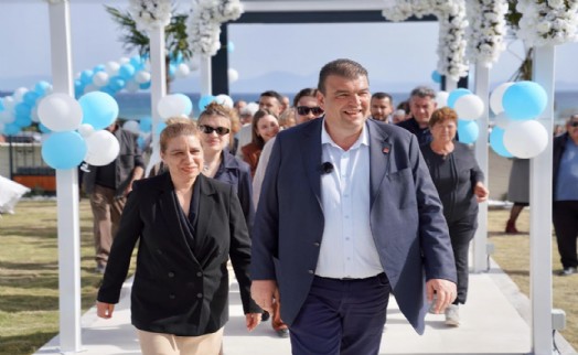 Seferihisar Belediyesi Doğanbey'de düğün salonunu hizmete açtı