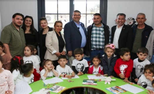 Seferihisar'da 'Gündüz Çocuk Bakımevi' ve 'Oyun Sokağı' açıldı
