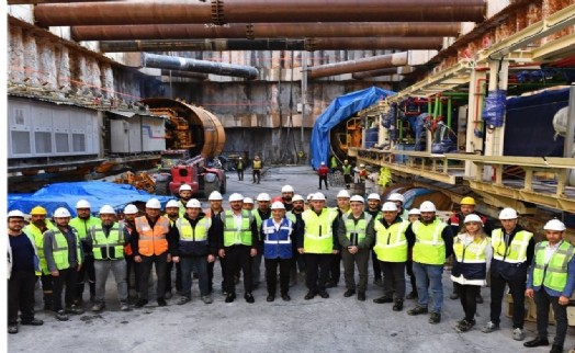 Soyer'den yerin 36 metre altında Buca Metrosu mesaisi