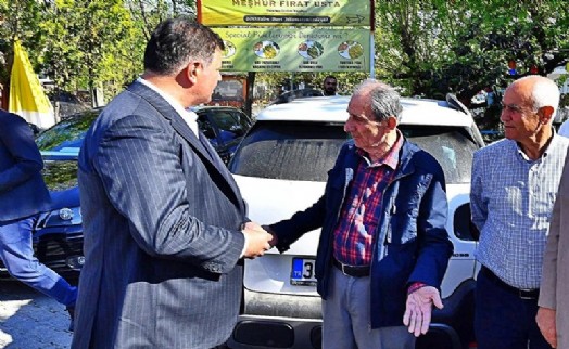 Başkan Tugay Seferihisar'da yurttaşların taleplerini dinledi