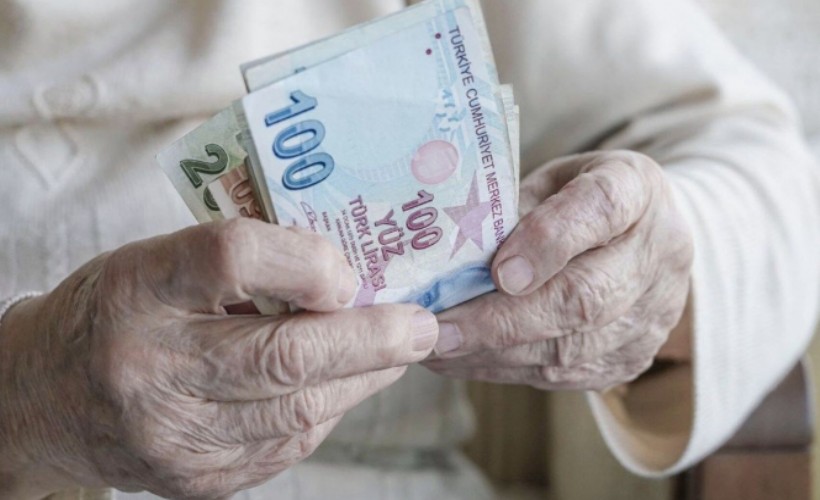 Emeklilerin bayram ikramiye ödemeleri bugün başlıyor