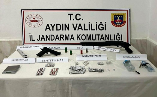 Evinde uyuşturucu ve ruhsatsız silahla yakalanıp, tutuklandı