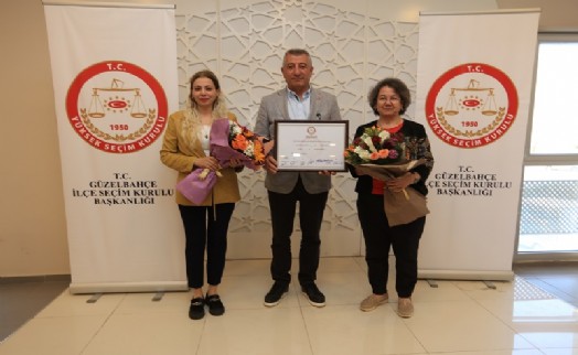 Güzelbahçe'de mazbata krizi tatlıya bağlandı