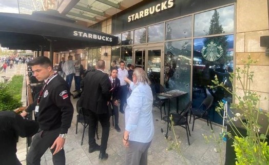 Kahramanmaraş'ta Starbucks'a taşlı silahlı saldırı: 1 yaralı