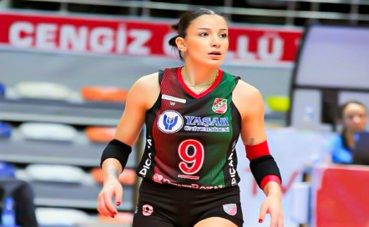 Karşıyaka filesinde Simay yuvaya döndü