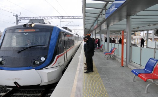 Resmi Gazete'de yayımlandı: İZBAN Bayramda ücretsiz!