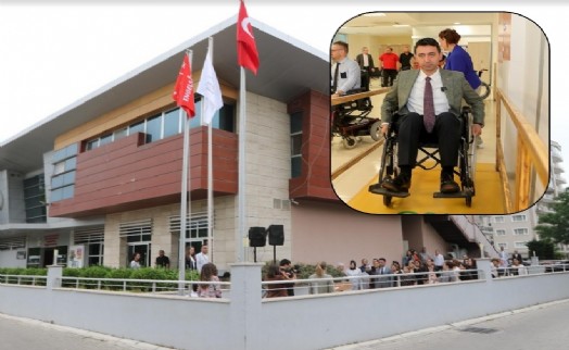 Bayraklı Belediyesi Engelliler Merkezi'ne ‘kırmızı bayrak'