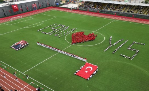 Aliağa'da Coşkulu 19 Mayıs kutlaması