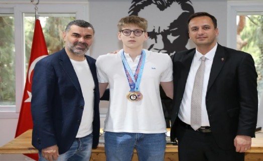 Arda Kafadar Bornova'nın gururu oldu