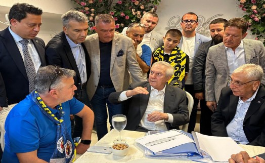 Aziz Yıldırım, İzmir'de kongre üyeleriyle buluştu