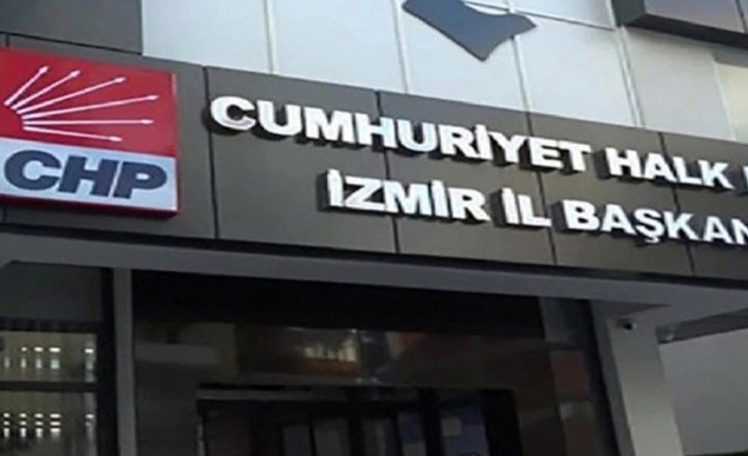 CHP İzmir'de flaş istifa